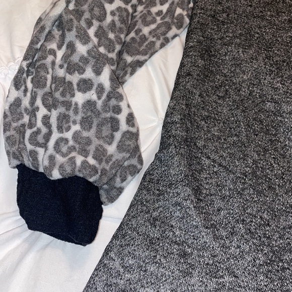 NWOT - size medium - Celeste - gray/black leopard print - top - Picture 3 of 10
